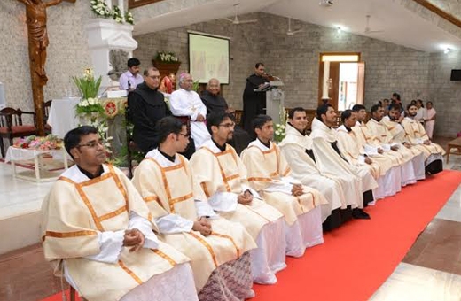 Bishop Francis Serrao ordains 9 deacons